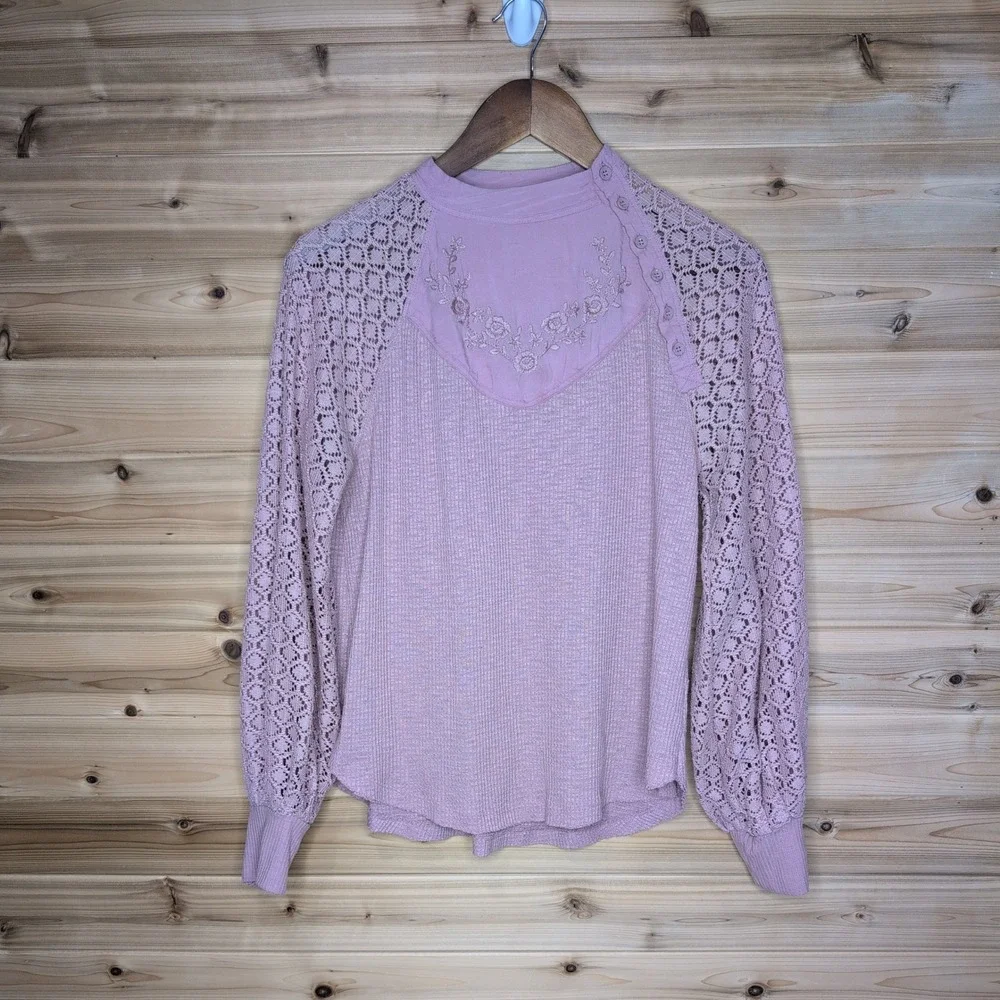 Free People Crochet Lace Sleeve Waffle‎ Knit Thermal Top Pink Embroidered Small